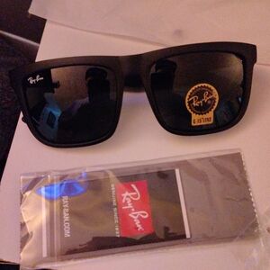 Ray-Ban Classic Black Sunglasses